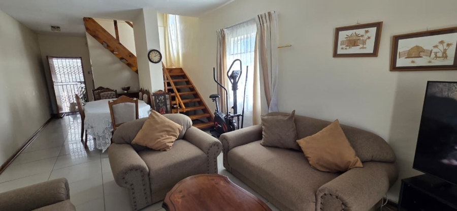 To Let 2 Bedroom Property for Rent in Queenstown Central Eastern Cape